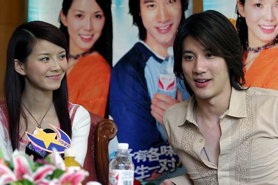 I love Lee Hom with this hair! :)