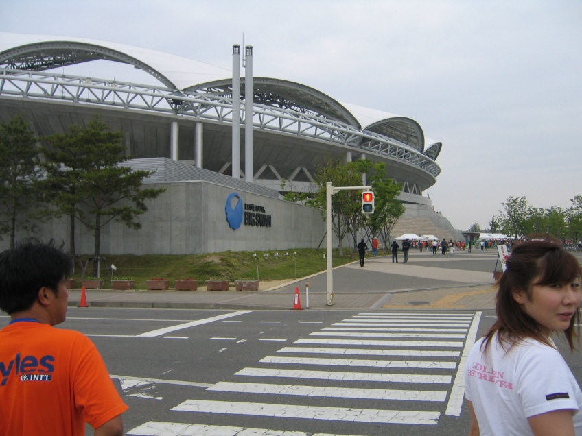 Entering Niigata Stadium...for some good ol soccer, very popular in Japan. : ) Forget football.